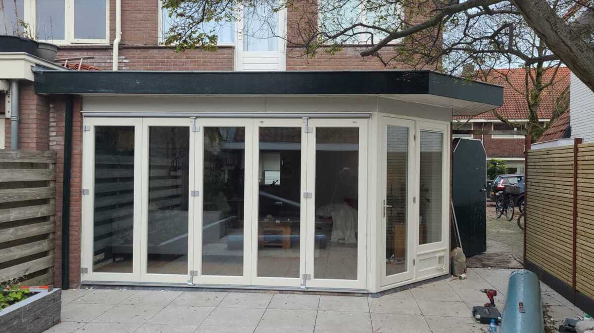 Fam._van_Amersfoort_in_Hilversum_1.jpg Fam._van_Amersfoort_in_Hilversum_1.jpg