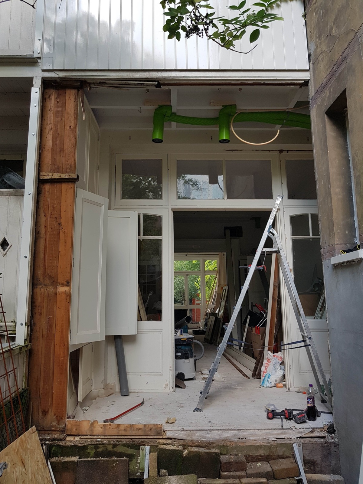 Achterpui_verwijderd.jpg Achterpui_verwijderd.jpg