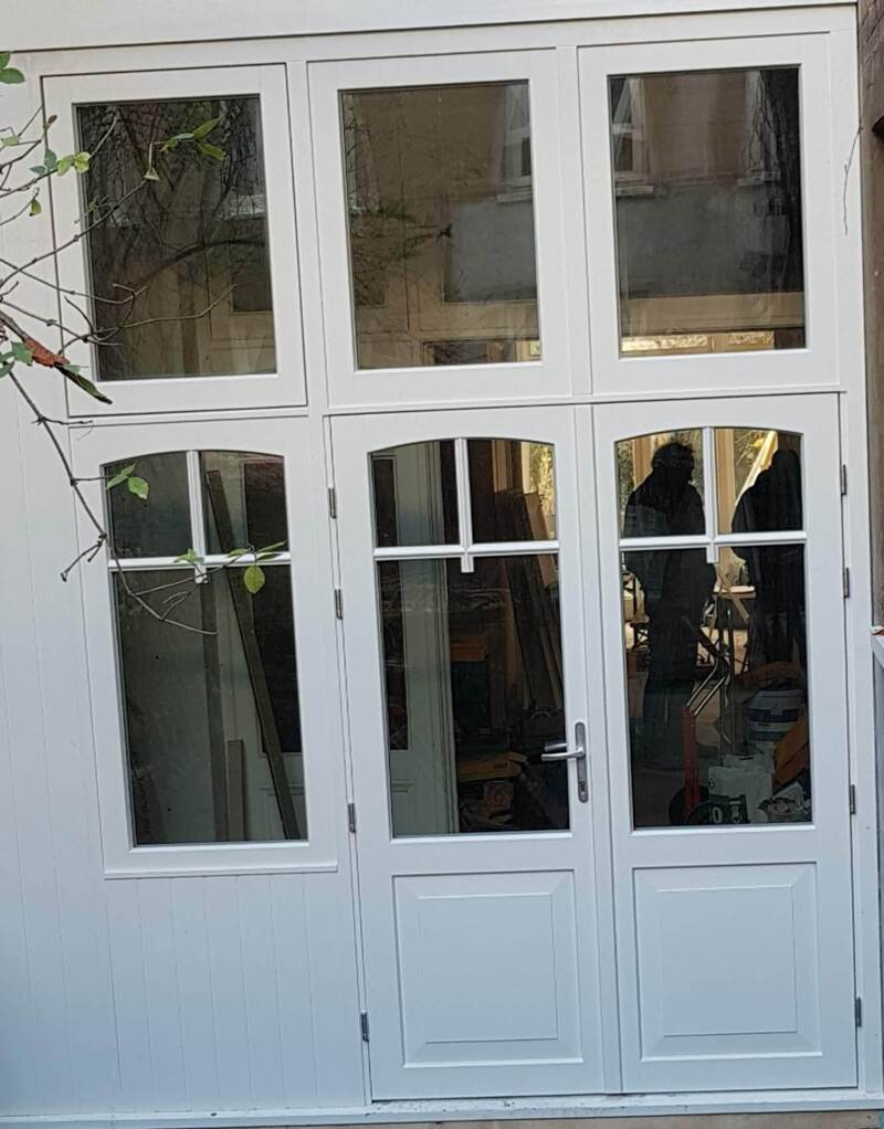 Nieuwe Meranti hardhouten achterpui Linnaeusstraat Amsterdam