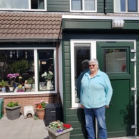 Tevreden klant bij nieuwe kunststof kozijnen