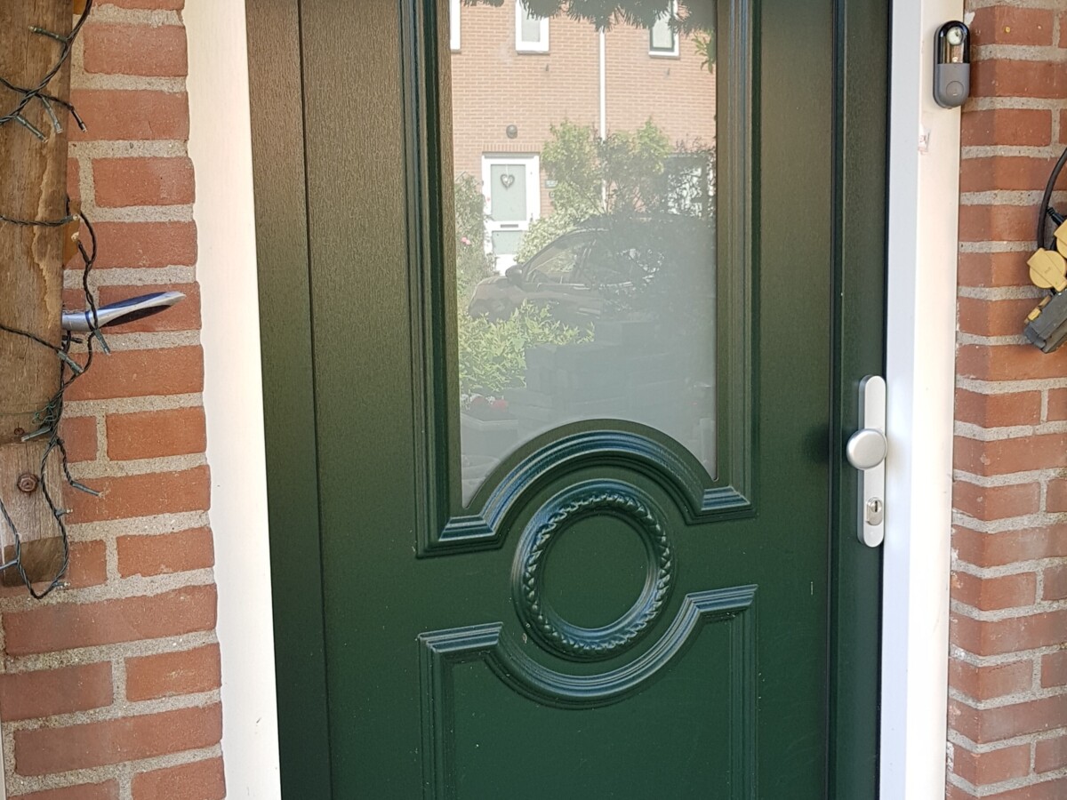 Nieuwe groene voordeur in Mijdrecht
